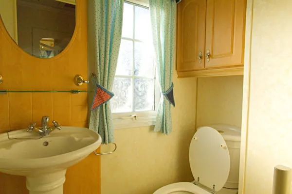 Shower Room 1